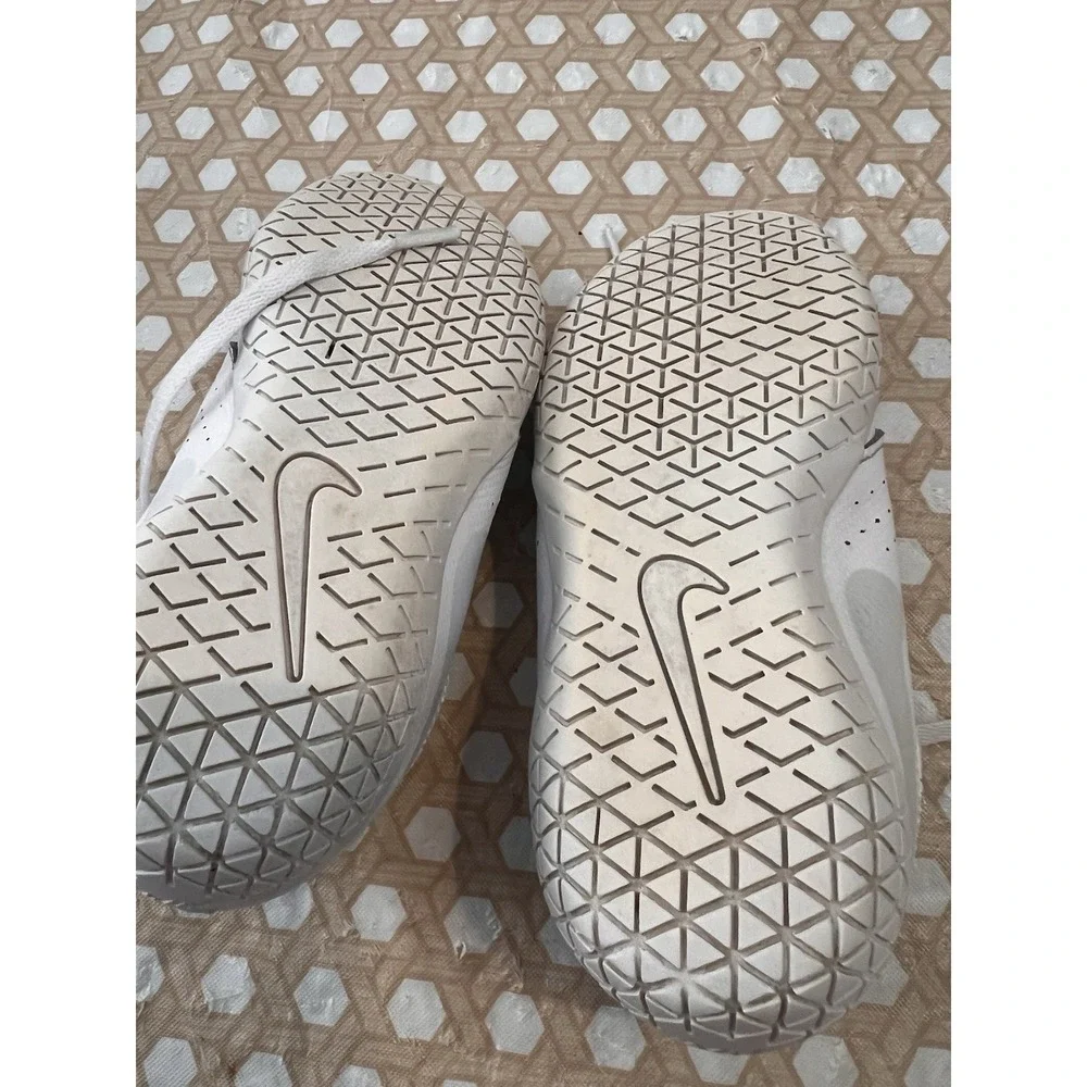 Nike Cheer Sideline IV White Size 12C